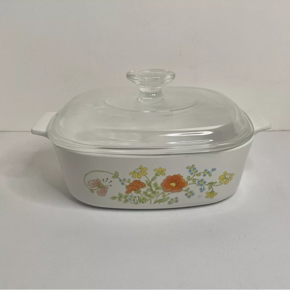 Corning Ware Wild Flowers 2 Liter Casserole A-2-B  with Pyrex A-9-C Lid